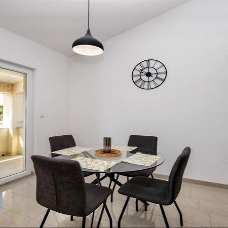 Apartments Mia Mara Brodarica  Ngoại thất bức ảnh